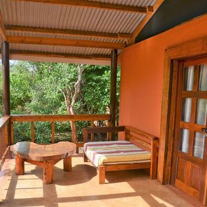 Amuka Lodge, Cottage von außen