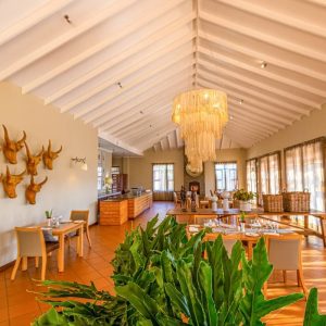 Acacia Farm Lodge, Restaurant