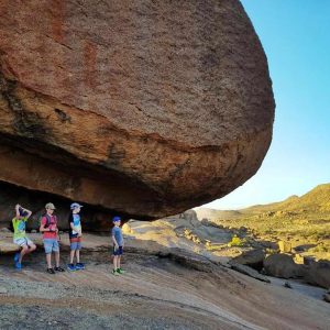 Ai Aiba Rockpainting Lodge