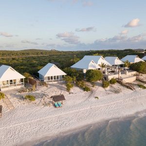 Azura Marlin Beach: Weiße Gästevillen