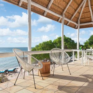 Azura Marlin Beach: Beach Deck