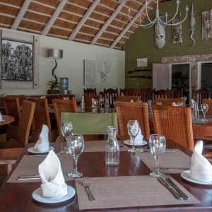 Bayete Guest Lodge, Restaurant