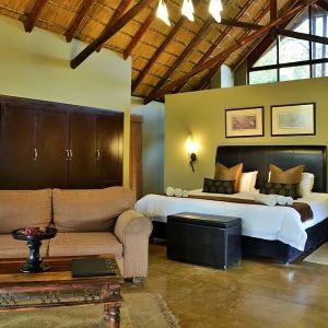Black Rhino Game Lodge, Suite