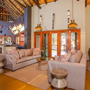 Black Rhino Game Lodge, Lounge