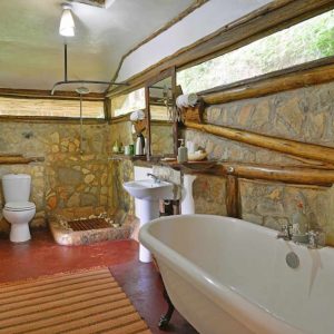 Buhoma Lodge bathroom