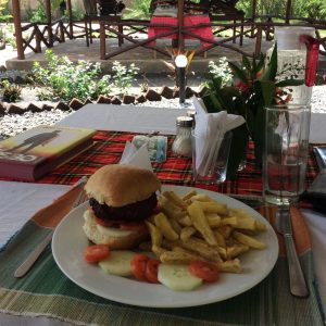 Camp Bastian, Speisen