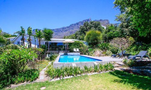 Cape Paradise Lodge, schöner Tafelberg im Hintergrund