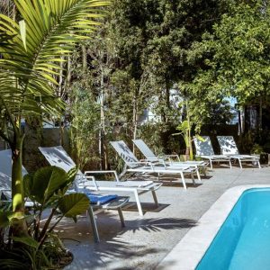 Ein Platz am Pool