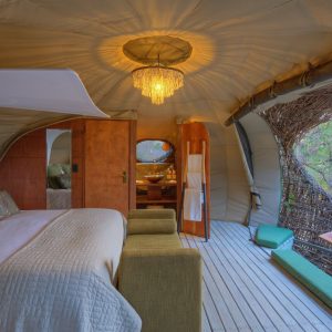 Chisa Safari Camp Innenansicht Nest