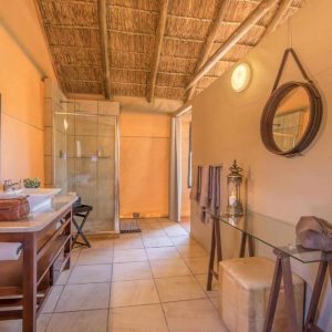 Chisomo Safari Camp Bad