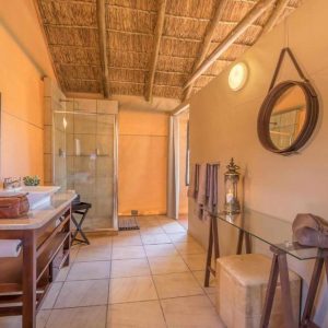 Chisomo Safari Camp Bad