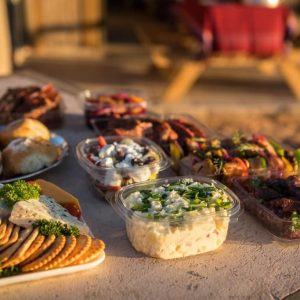 Desert Camp, Speisen