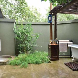 Falaza Tented Lodge open air Bad