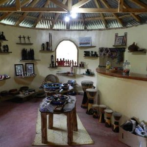 Flamingo Hill Camp, Souvenirladen