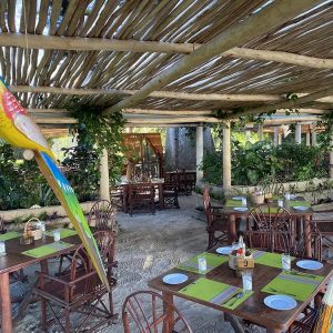 Funzi Keys_, Restaurant