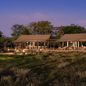 Nkasa Linyanti Camp by Nacht