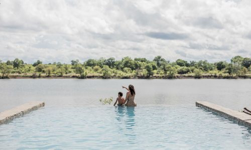 Ila Safari Lodge, schöner Infinity Pool