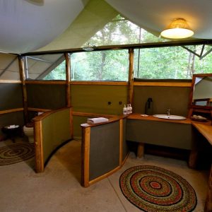 Ishasha Wilderness Camp Badezimmer