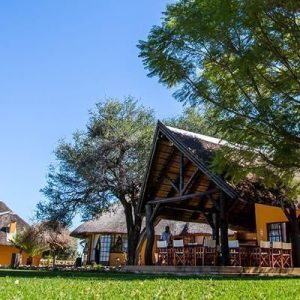 Kambaku Safari Lodge