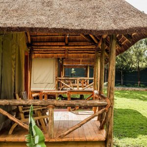 Große Zeltunterkünfte, Kankari Lodge