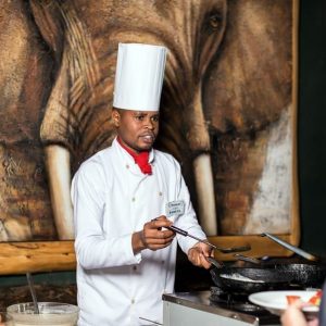 Kibo Safari Camp, Koch