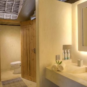 Kudu Safari Camp, Badezimmer