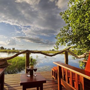 Kwando Lagoon Camp relaxen am schönen Deck