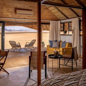 Kwessi Dunes Lodge, Bedroom interior
