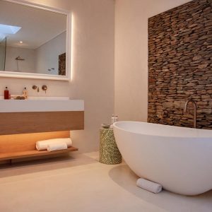 La Petite Ferme, modernes Bad