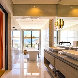 La Petite Ferme, moderne Bäder