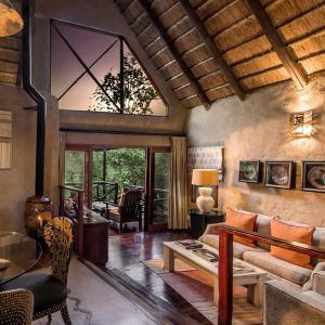 Lukimbi Safari Lodge Premier Suite Lounge