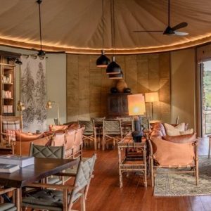 Madwaleni River Lodge, Bibliothek