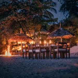 Manta Reef Resort_Abendessen am Strand