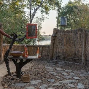 Mawimbi Bushcamp, open air Badezimmer