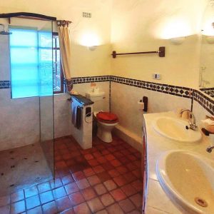 Musango Lodge, Lodge Bad