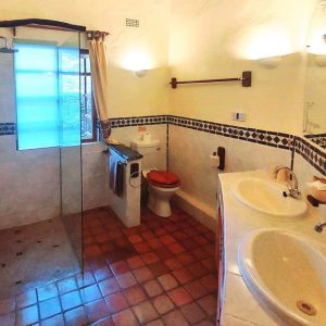 Musango Lodge, Lodge Bad