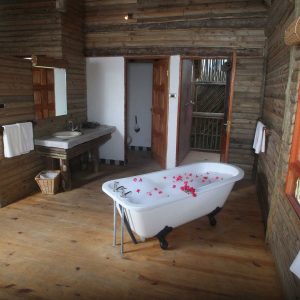 Nata Lodge, freistehende Badewanne
