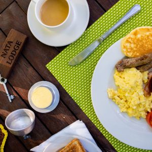 Nata Lodge, Frühstück