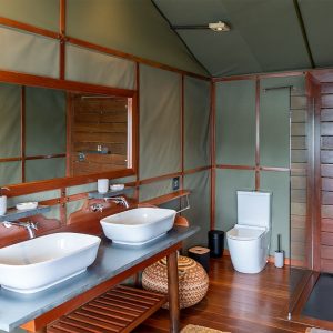 Ndhovu Safari Lodge schöne Bäder