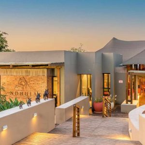 Ndhula Tented Lodge Eingangsbereich