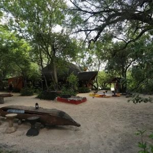 Ngepi Camp, Hauptbereich