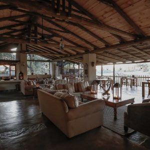 Nottens Bush Camp, Lounge