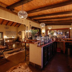 Nottens Bush Camp, gemütliche Bar