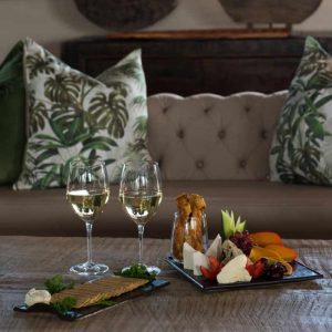 Old Drift Lodge dining food