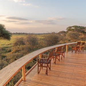 Oliver's Camp_, Deckzum Sundowner