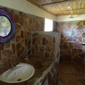 Oseki Mara Camp, Badezimmer