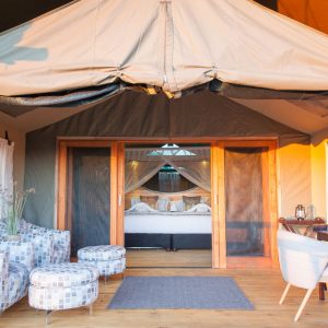 Relaxen auf dem Holzdeck