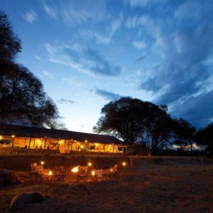 Ruaha River Lodge, Restaurant