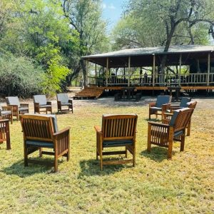 Rustic Gate Lodge von außen