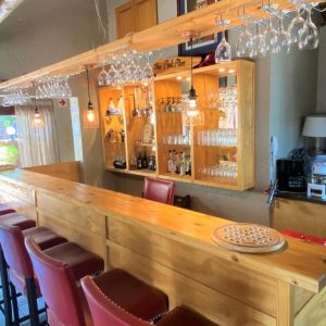 Safari Club, Bar